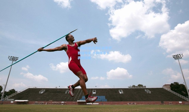 中国短道速滑队世界杯首站夺金 小将林孝埈表现惊艳