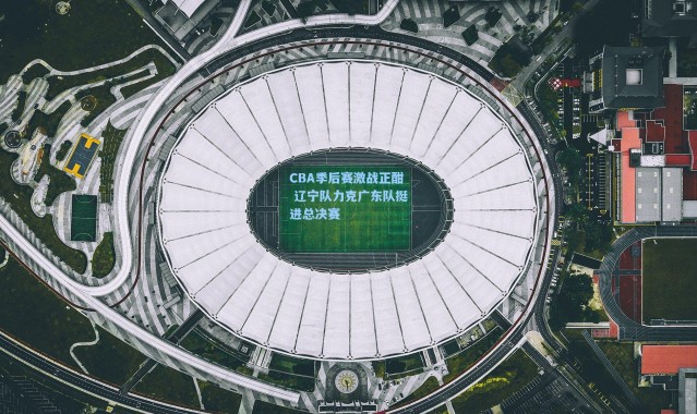 CBA季后赛激战正酣 辽宁队力克广东队挺进总决赛